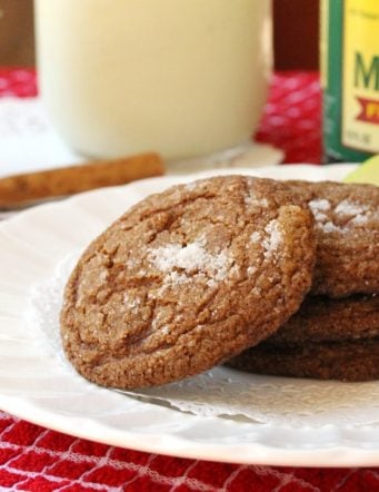 Old-Fashioned Molasses Cookies with Apple