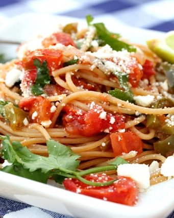 Spaghetti with Tomato, Garlic and Feta Cheese