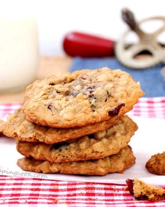Oatmeal Cranberry Cookies