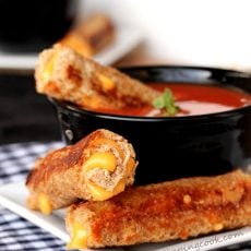 Grilled Cheese Roll Ups in Soup