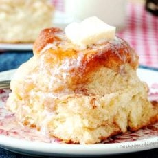 Snickerdoodle Skillet Biscuit on Plate