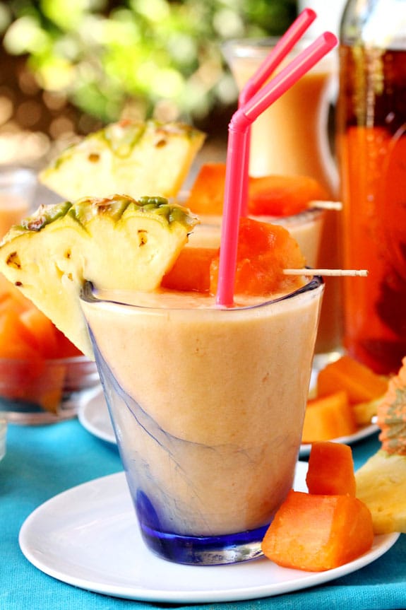 Mexican Papaya & Pineapple Smoothie