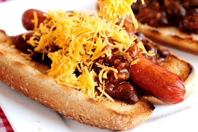 Cheese on Jalapeno Chili Dog in Bun