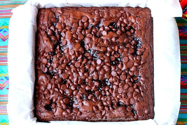 Baked brownies in baking pan